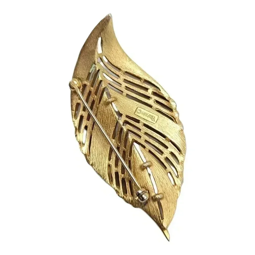 Trifari Gold Toned Variegated Smooth And Textured Leaf Brooch